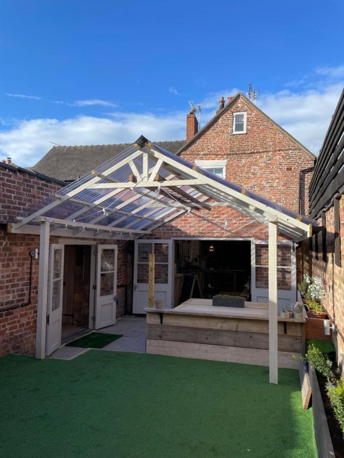 The Walled Garden At Cheshire Boutique Bathhouse Nantwich Exterior photo