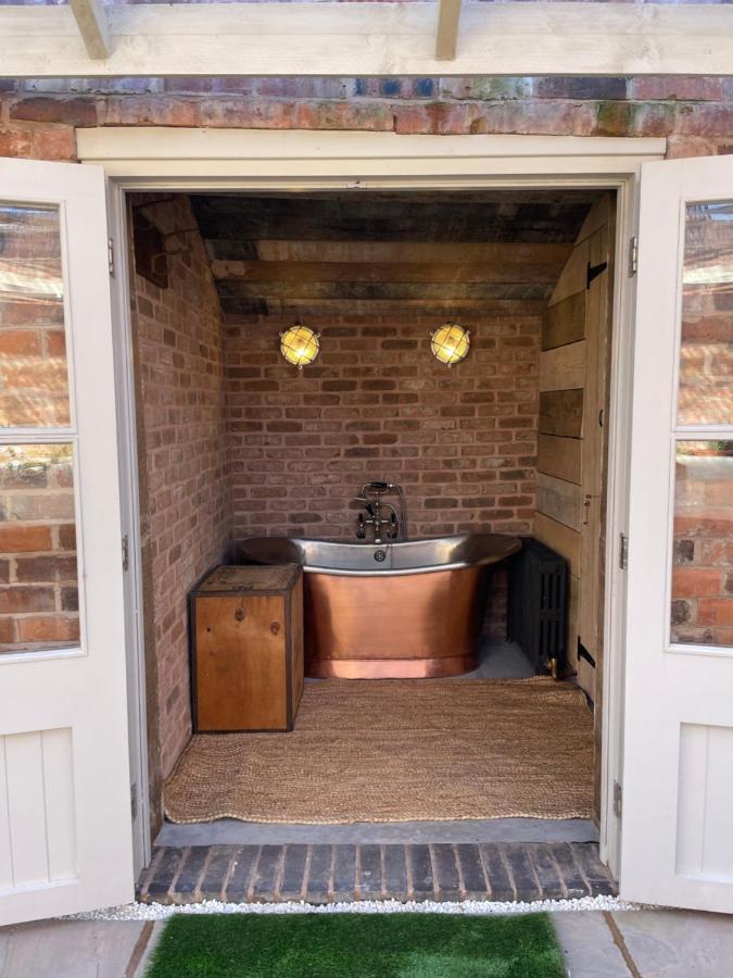 The Walled Garden At Cheshire Boutique Bathhouse Nantwich Exterior photo