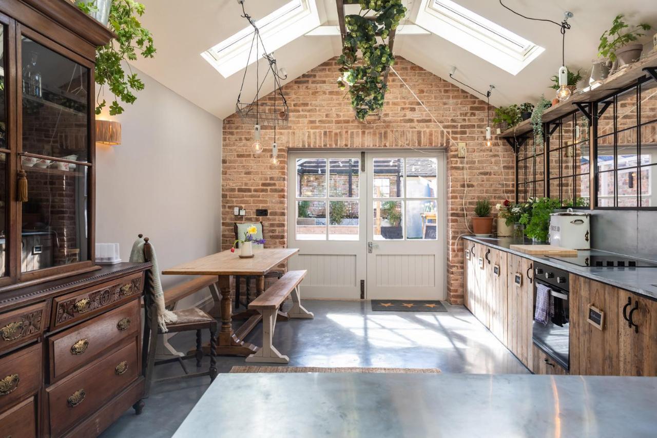 The Walled Garden At Cheshire Boutique Bathhouse Nantwich Exterior photo