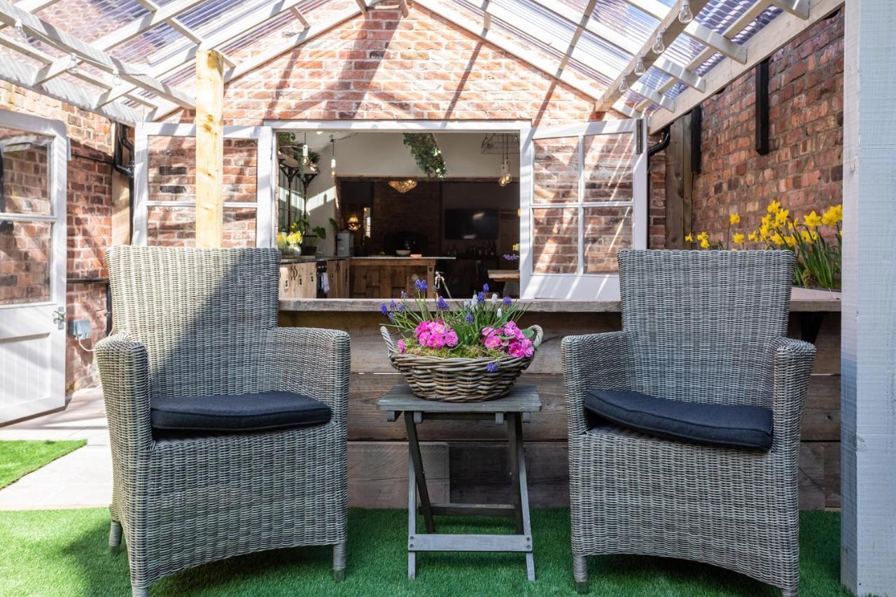 The Walled Garden At Cheshire Boutique Bathhouse Nantwich Exterior photo