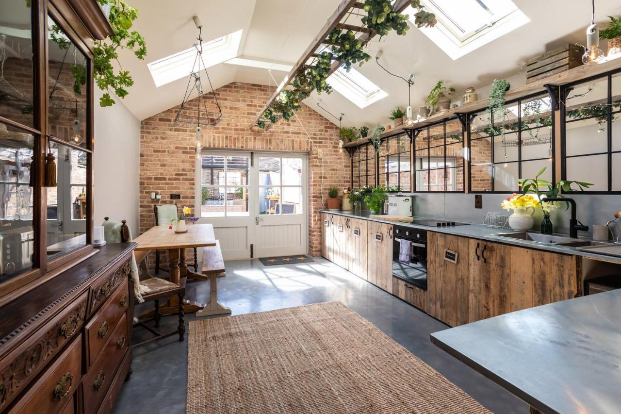 The Walled Garden At Cheshire Boutique Bathhouse Nantwich Exterior photo